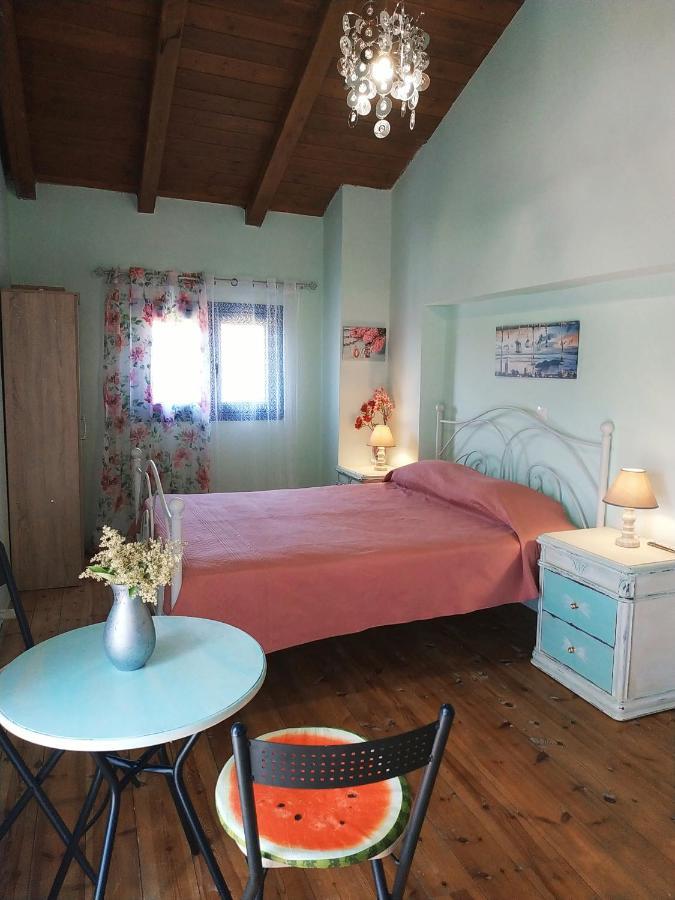 Maria Guesthouse Аливерион Екстериор снимка