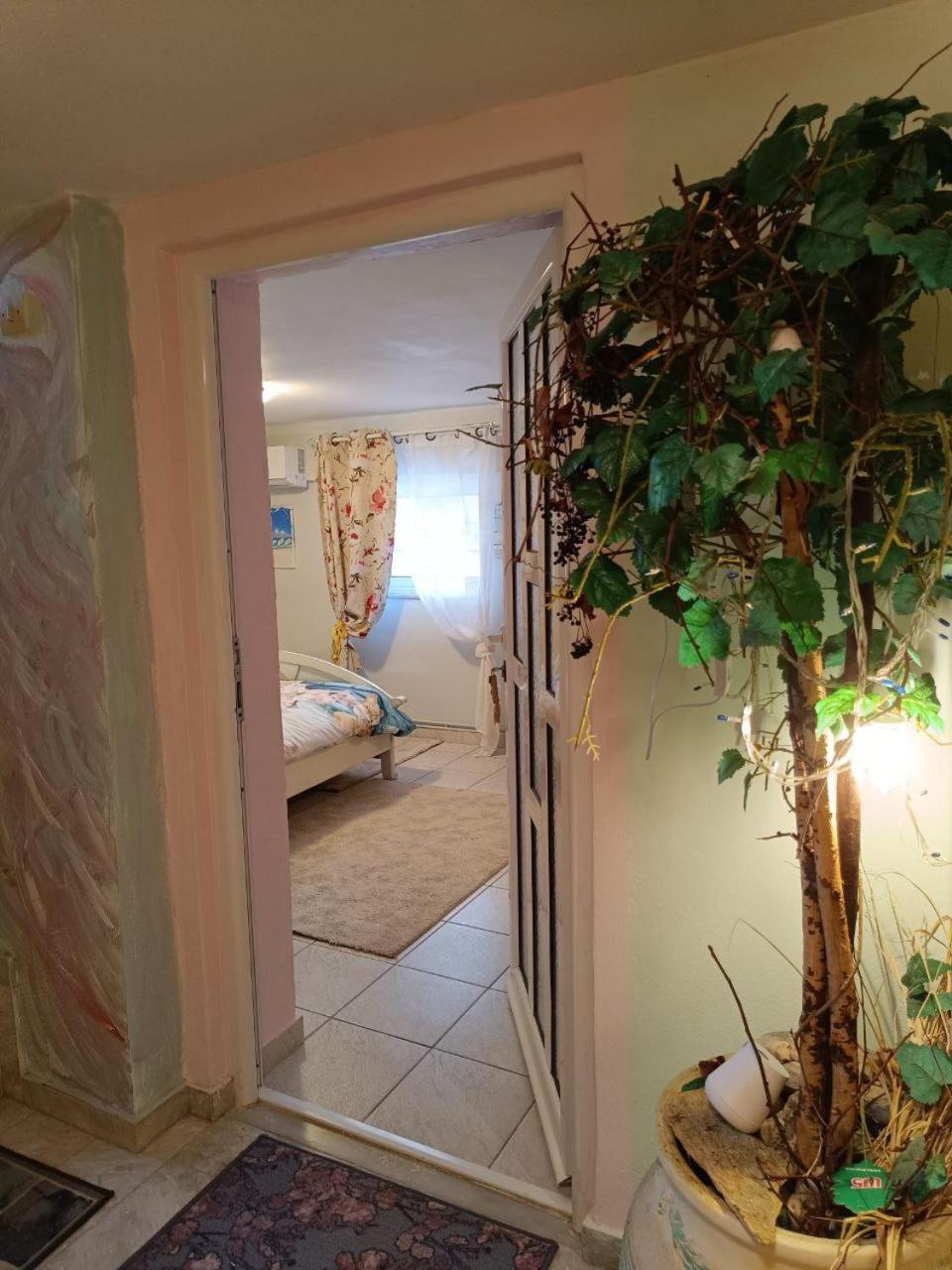 Maria Guesthouse Аливерион Стая снимка